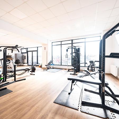The Golden Studio - With Free Gym Bukarest Exterior foto