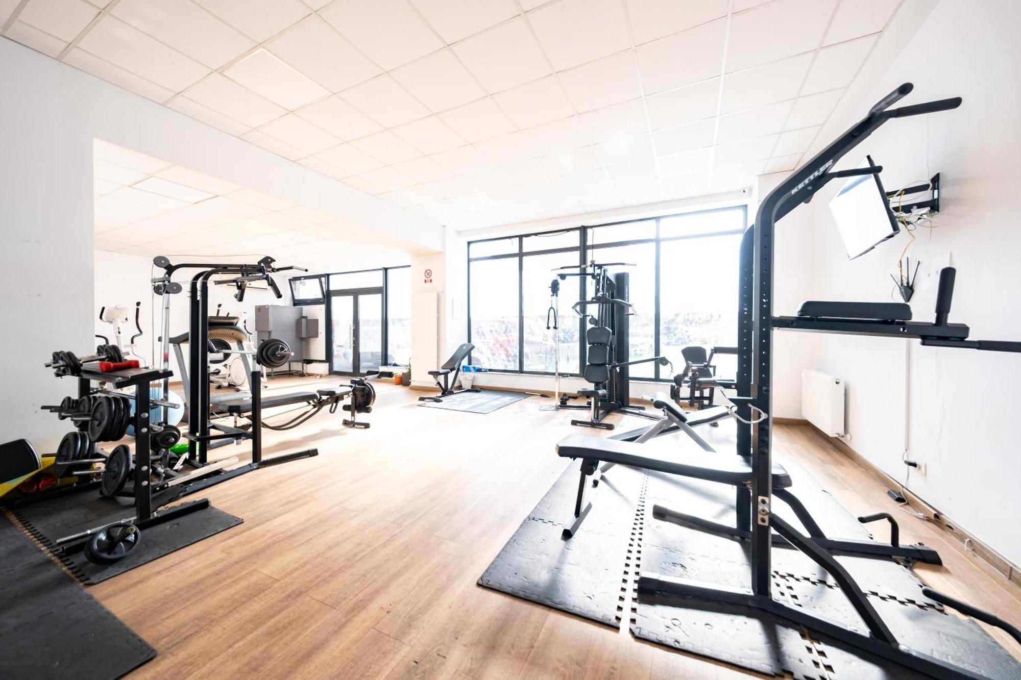 The Golden Studio - With Free Gym Bukarest Exterior foto
